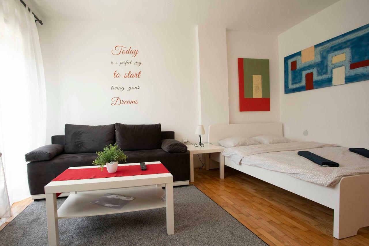 Studio Apartman Natali Zagabria Esterno foto