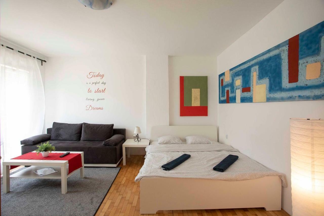 Studio Apartman Natali Zagabria Esterno foto